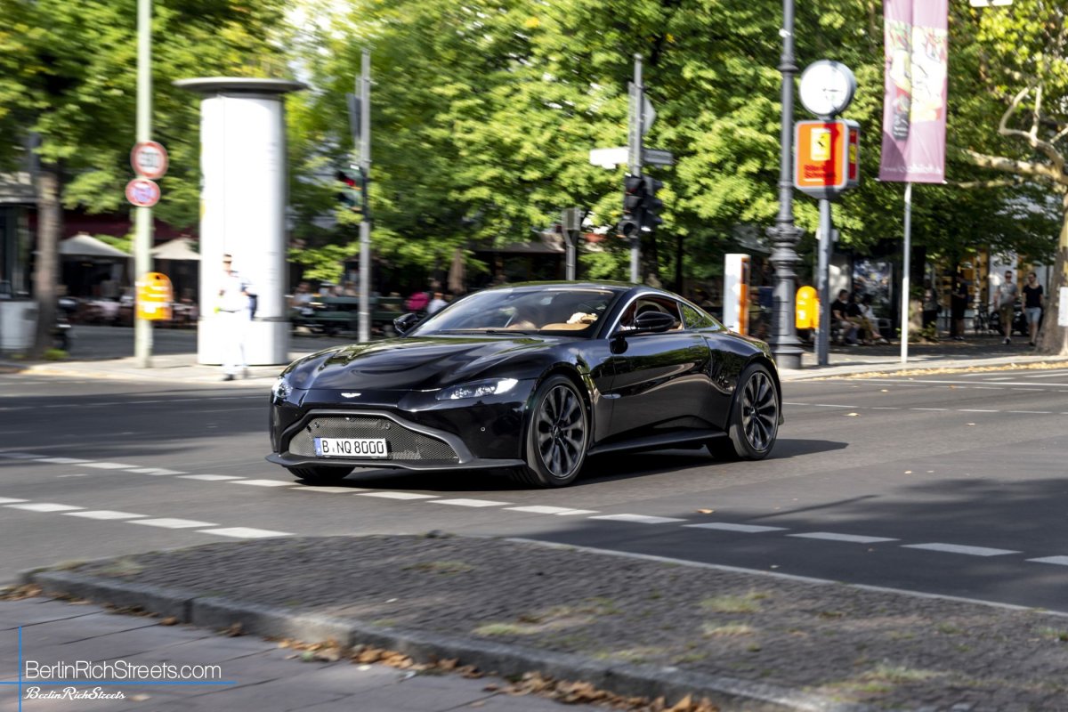 Aston Martin V8 Vantage (2018) spotted in Berlin — BerlinRichStreets